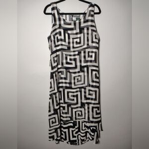 Gabby Skye Black and White Asymmetrical Flowy Lined Mullet Dress Size 14